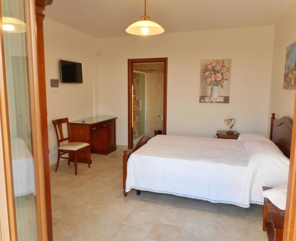 Le Terrazze Miramare B&B Torre Canne Quarto foto